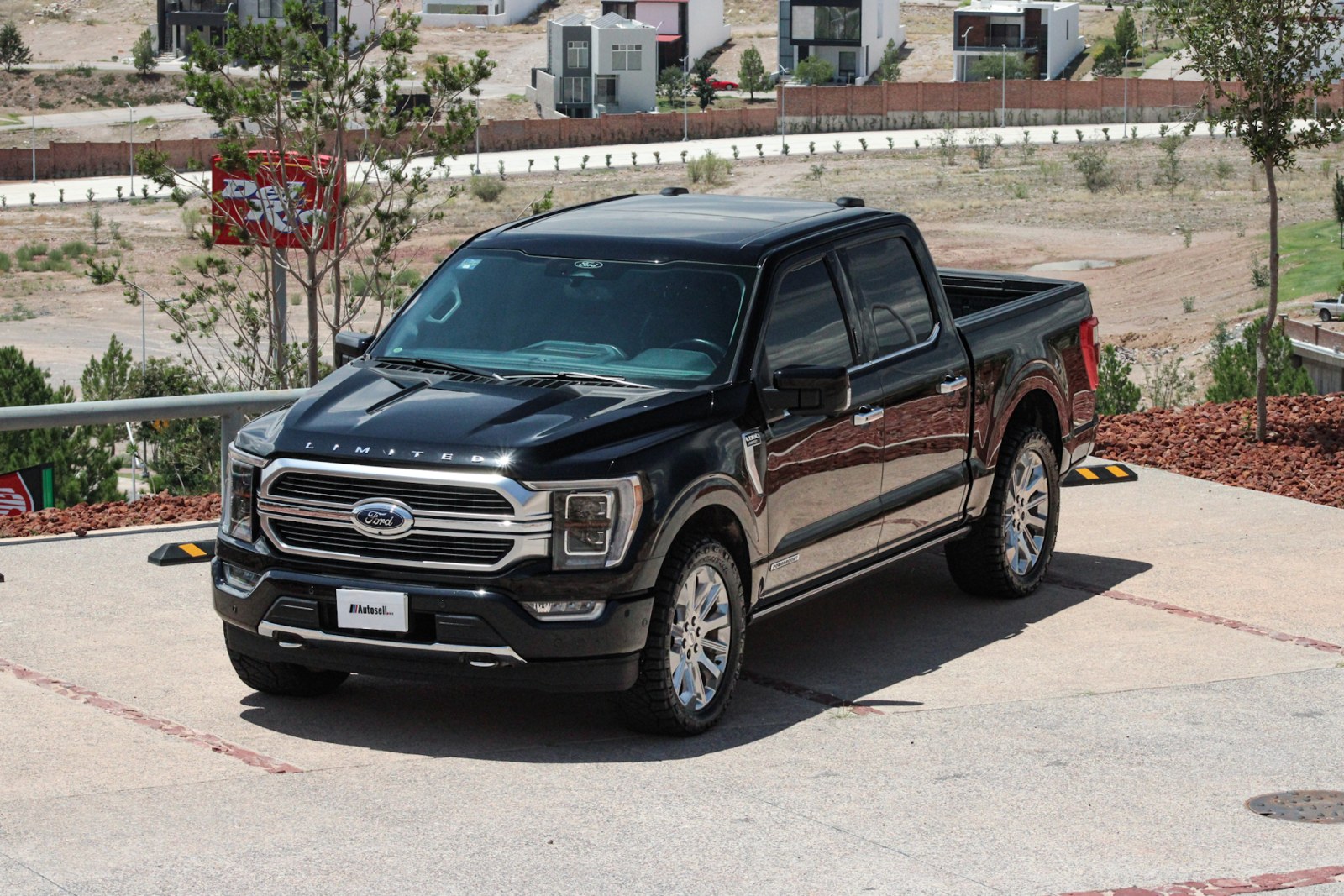 Ford Lobo hybrid 2022